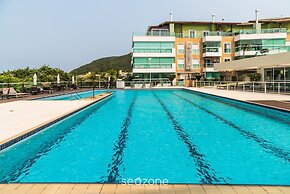 Beachfront Apartment w/ View Beach Santinho Asr204