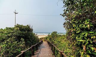 Beachfront Apartment w/ View Beach Santinho Asr204