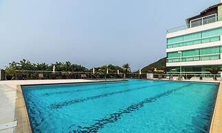 Beachfront Apartment w/ View Beach Santinho Asr204