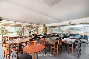 Beachfront Apartment w/ View Beach Santinho Asr204