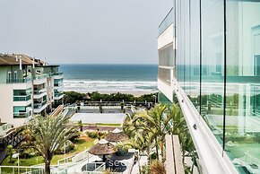 Beachfront Apartment w/ View Beach Santinho Asr204