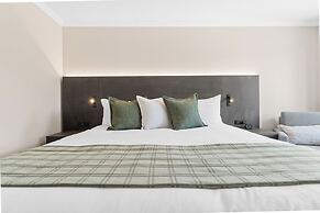 Branson Falls Lodge