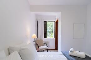 Apt 300m From the Charming Praia Brava Ccu203