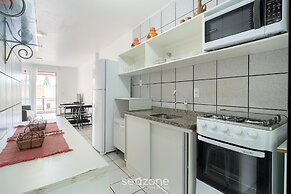 Apt 300m From the Charming Praia Brava Ccu203