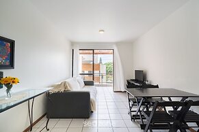 Apt 300m From the Charming Praia Brava Ccu203