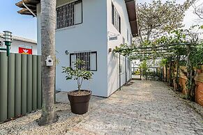 Seafront Beautiful House in Sto. Antonio Cda1647