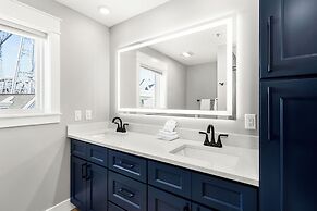 Dragestil 715 Duluth Condos