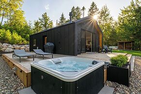 Nalu Retreat Lakeside