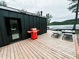 Nalu Retreat Lakeside