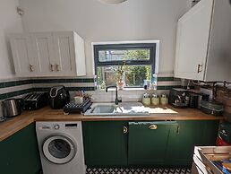 Stylish 2Bd Home Near Millenium Stadium, Cardiff