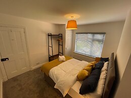Cozy, Spacious 2Bd House In Historic Chapelfields