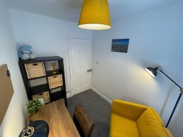 Cozy, Spacious 2Bd House In Historic Chapelfields