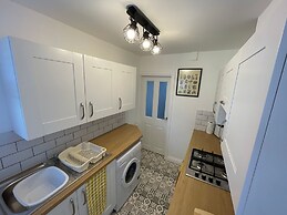 Cozy, Spacious 2Bd House In Historic Chapelfields