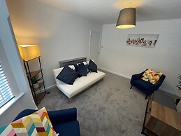 Cozy, Spacious 2Bd House In Historic Chapelfields