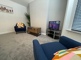 Cozy, Spacious 2Bd House In Historic Chapelfields