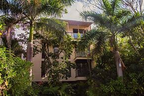 Santuario Apartments