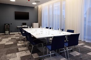 Hampton By Hilton Stuttgart Airport