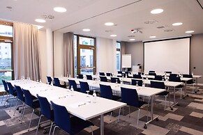 Hampton By Hilton Stuttgart Airport