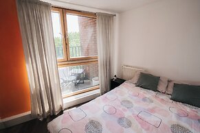London Luxury Flat - Upper Whistler Walk