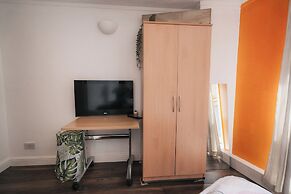 London Luxury Flat - Upper Whistler Walk