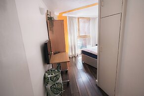 London Luxury Flat - Upper Whistler Walk