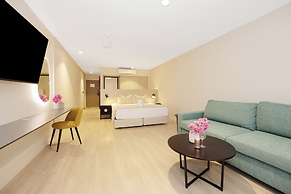 Picnic Bay Hotel