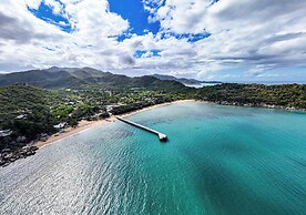 Picnic Bay Hotel