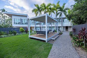 Picnic Bay Hotel