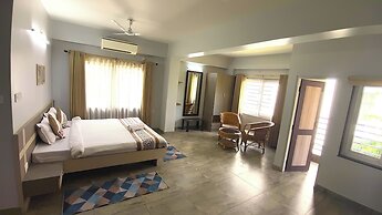 Happy Villa Guest House