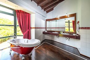 Cottage House - Adult Only