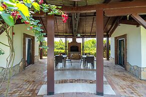 Cottage House - Adult Only