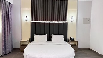 Royal Tulip Dancenter Suites Sharjah