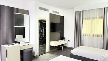 Royal Tulip Dancenter Suites Sharjah