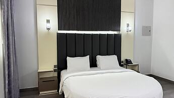 Royal Tulip Dancenter Suites Sharjah