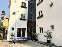 Quintessential Apartments By Signature