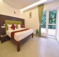 A K G Hotel