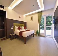 A K G Hotel
