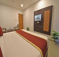 A K G Hotel