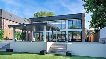 5 Bed Villa-sleeps 10-hot Tub-bar & Pool Table