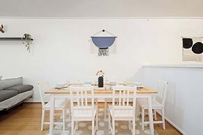 A Stylish Studio for 6, Next to Darling Harbour