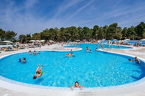 Zaton Resort Mobile Home With Pool