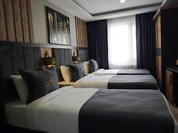 RUA WORLD HOTEL
