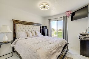 Bay & Hill Views: Modern Hercules Home