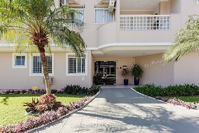 Apt w/ Barbecue Close to the Beach - Ceg0202