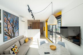Beautiful and Modern Studio for Couples Stu309