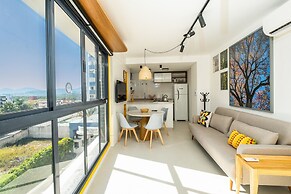Beautiful and Modern Studio for Couples Stu309