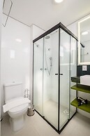 Beautiful and Modern Studio for Couples Stu309