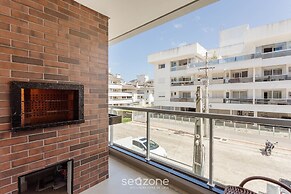 Building With Swimming Pool in Ingleses Norte - STN