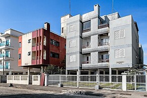 Beautiful apt 600m From Ingleses Beach Cnu202