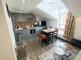 Luxury Chester City Apartments Near Station